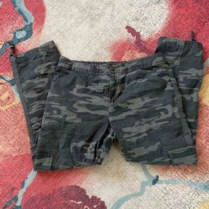 Sanctuary cotton green army cargo pants